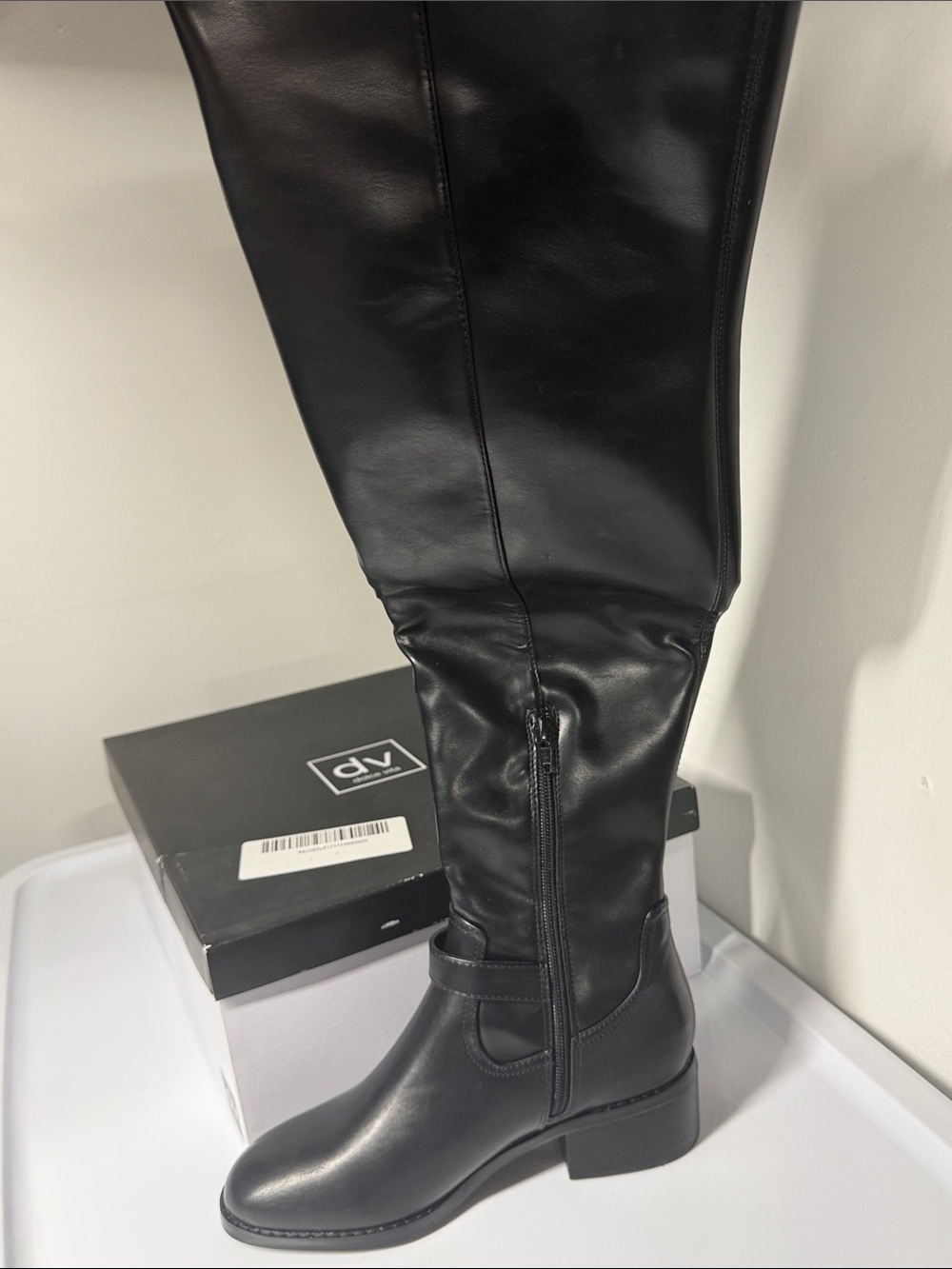 Dolce Vita ELYSE Black Leather Knee-High Heeled Boots SZ 8 NWT
